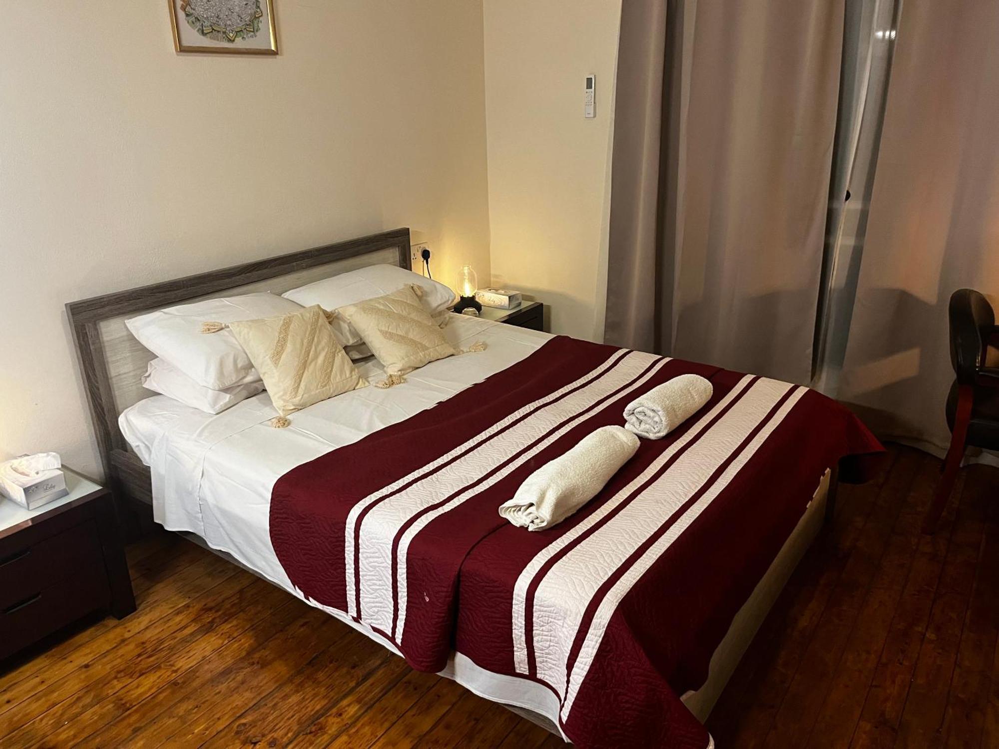 Xanthis Hostel Nicosia City Centre Exteriör bild