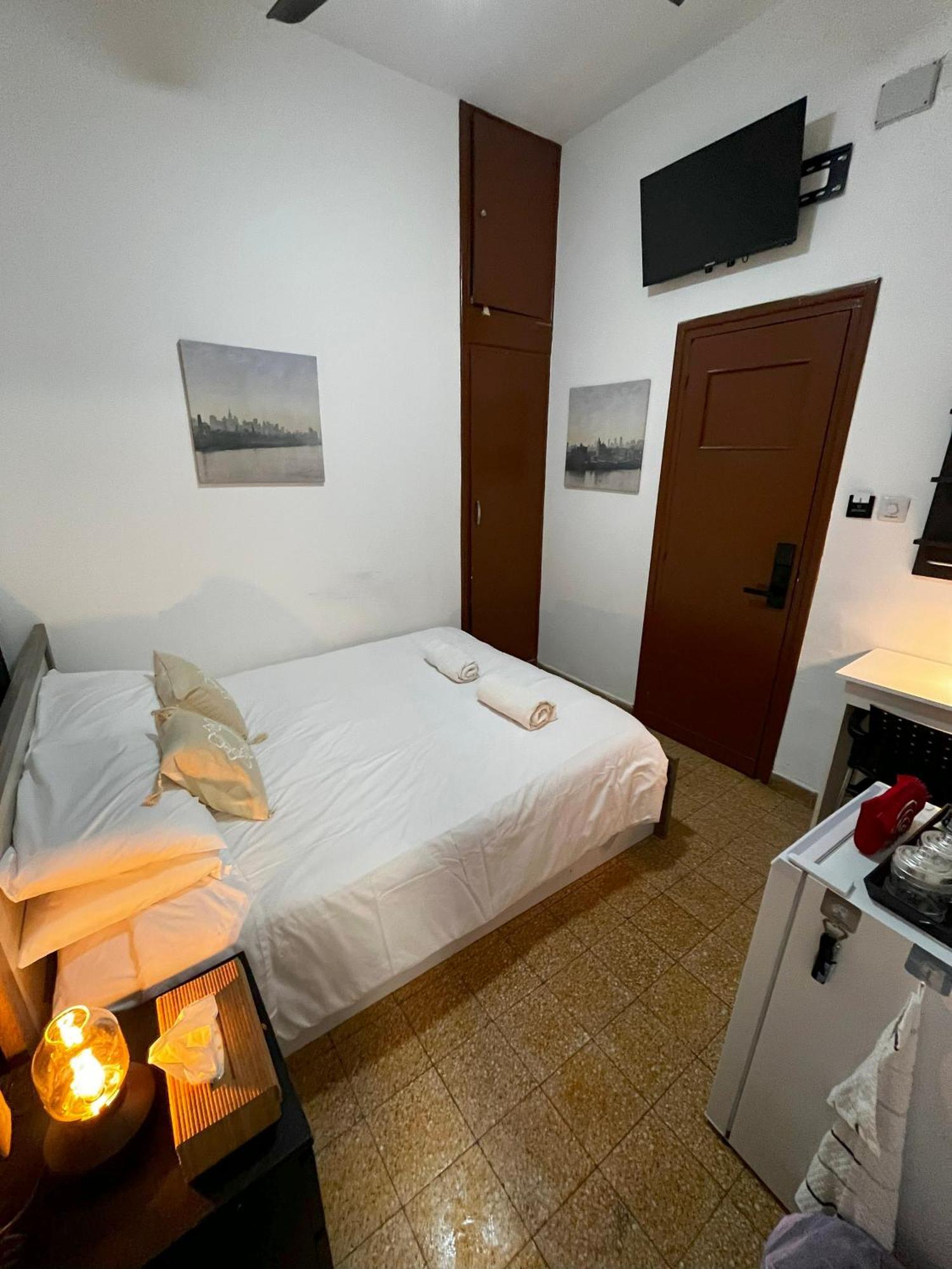Xanthis Hostel Nicosia City Centre Exteriör bild