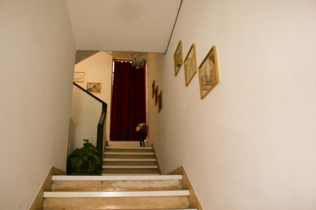 Xanthis Hostel Nicosia City Centre Exteriör bild