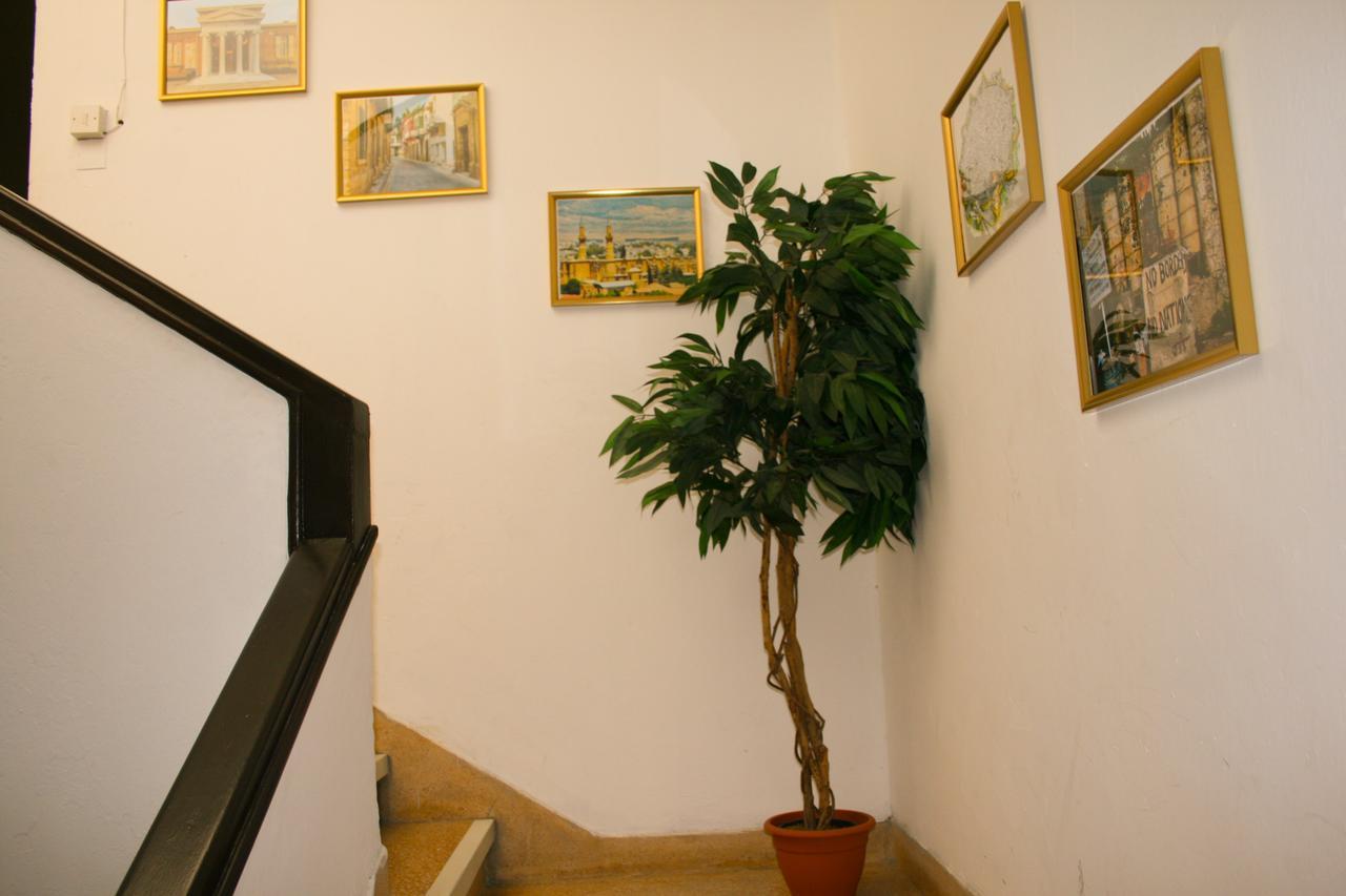 Xanthis Hostel Nicosia City Centre Exteriör bild
